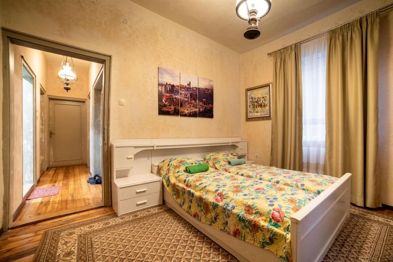 Zlatanov Residence เวลีคอเทอร์โนโว ภายนอก รูปภาพ